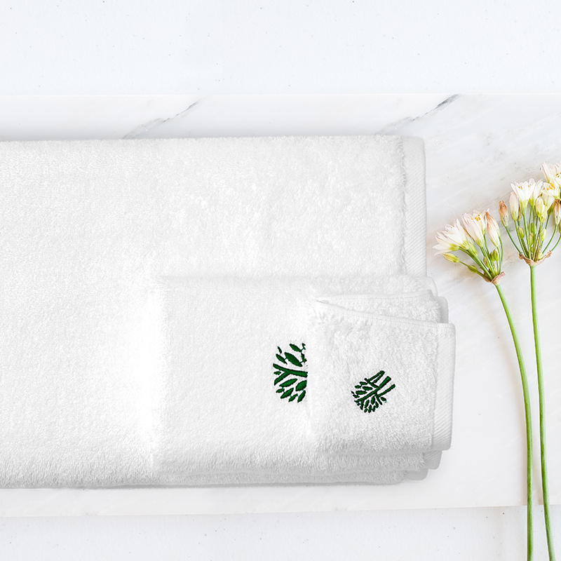 GALAXY Luxurious Custom Hot Sale Jacquard Cotton Embroidery Bath Towels Adult Yarn Dyed Woven Towel For Hotel Room