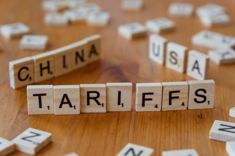 US-China Tariff War Escalates to 125%: Global Trade Impact and Future Outlook