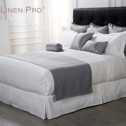 Elegant Design Hotel Bed Runners & Matching Cushions – One-Stop Decorative Bedding Set and Bed End Flag for Luxury Hotels