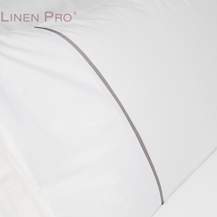 White 100% Cotton Hotel Bedding Set with Duvet Cover and Sheets - Image 4