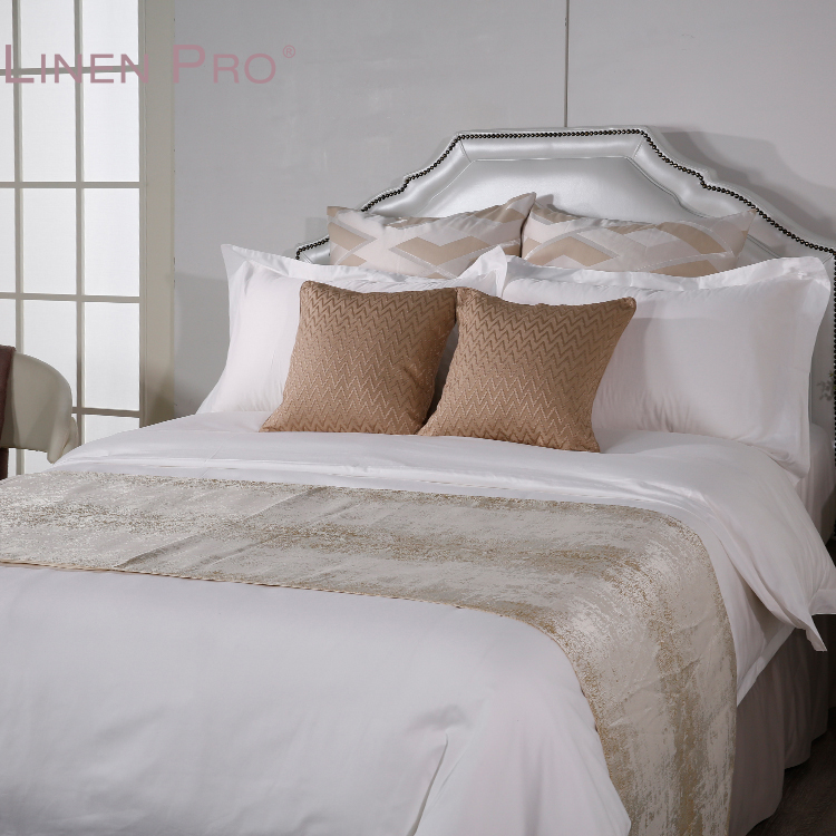 Luxury 5 Star Hotel Linen Brand logo Custom Size Duvet Cover Bed Sheet White 100% Cotton Hotel Bedding Set