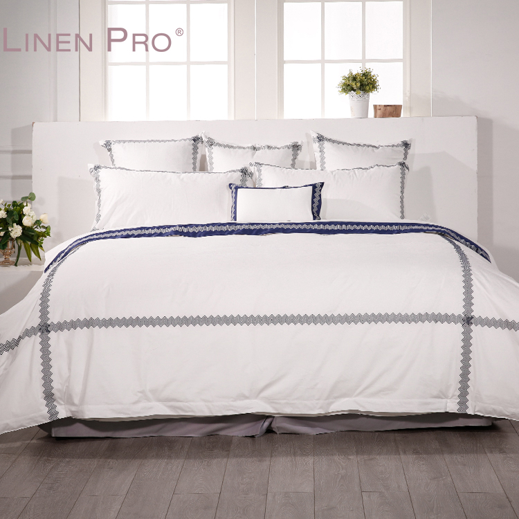 Luxury White Cotton Hotel Comforter and Bedding Set for Queen and King Beds