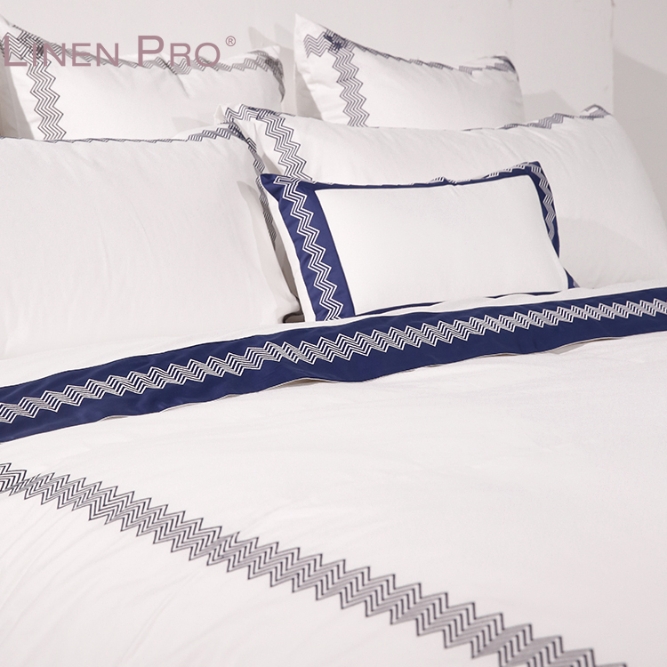 Luxury White Cotton Hotel Comforter and Bedding Set for Queen and King Beds - Image 4