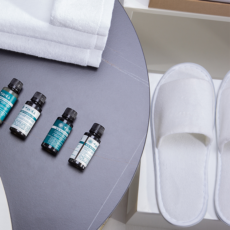 Wholesale Resort Hospitality Set – Hotel Slippers, Toiletries, and Plush Towels