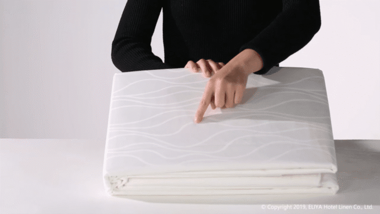 Luxury Jacquard Hotel Bedding for a Refined Guest Experience