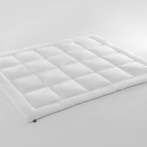 Luxury 90% Goose Down Comforter with Cotton Fabric Quilt Duvet Insert for Hotels and Homes