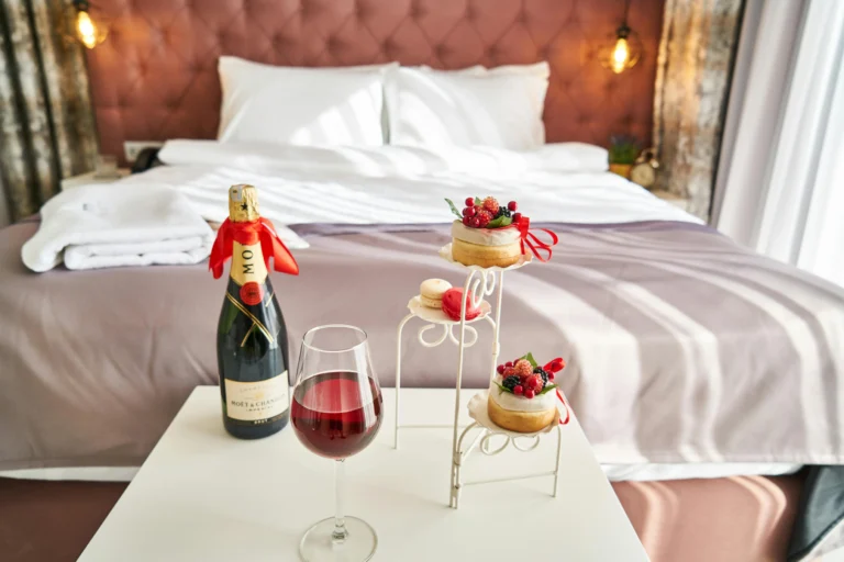 The Shape of Sleep: Why Geometric Linens Are Trending