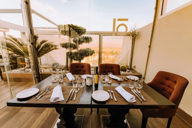 Food & Beverage: Beyond Table Linens—How to Select Durable and Aesthetic Commercial Dinnerware?