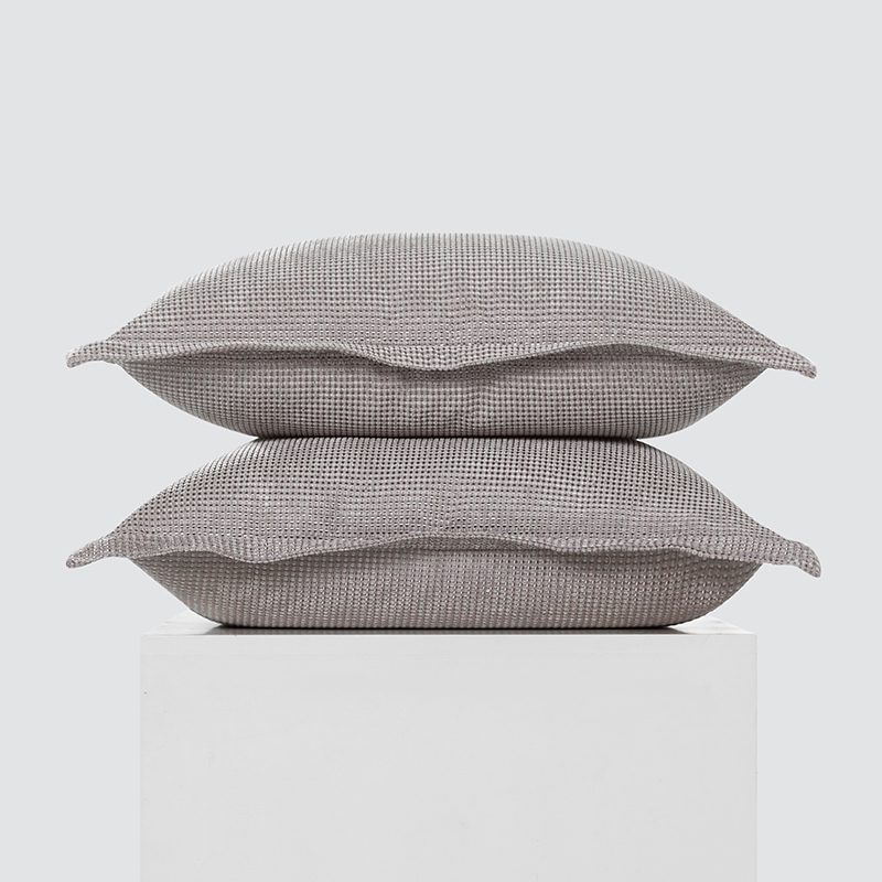 Elevate your home sanctuary with our tactile Warm Grey Waffle-Weave Flanged Pillows. Specifically designed with a deep, honeycomb-inspired waffle texture, these neutral grey cushions provide immediate organic depth and a cozy, contemporary feel. Furthermore, this set includes two plush pillows featuring relaxed flanged borders, combining premium softness with a professional designer aesthetic for modern sofas or bedroom sanctuaries.