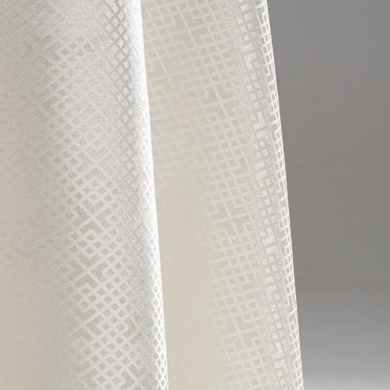 Classic White Polyester Grid Jacquard Round Tablecloth – Elegant Geometric Pattern Hotel Banquet Linen for Weddings and Formal Events - Image 7