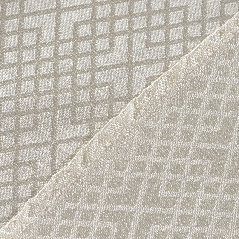 Classic White Polyester Grid Jacquard Round Tablecloth – Elegant Geometric Pattern Hotel Banquet Linen for Weddings and Formal Events - Image 6
