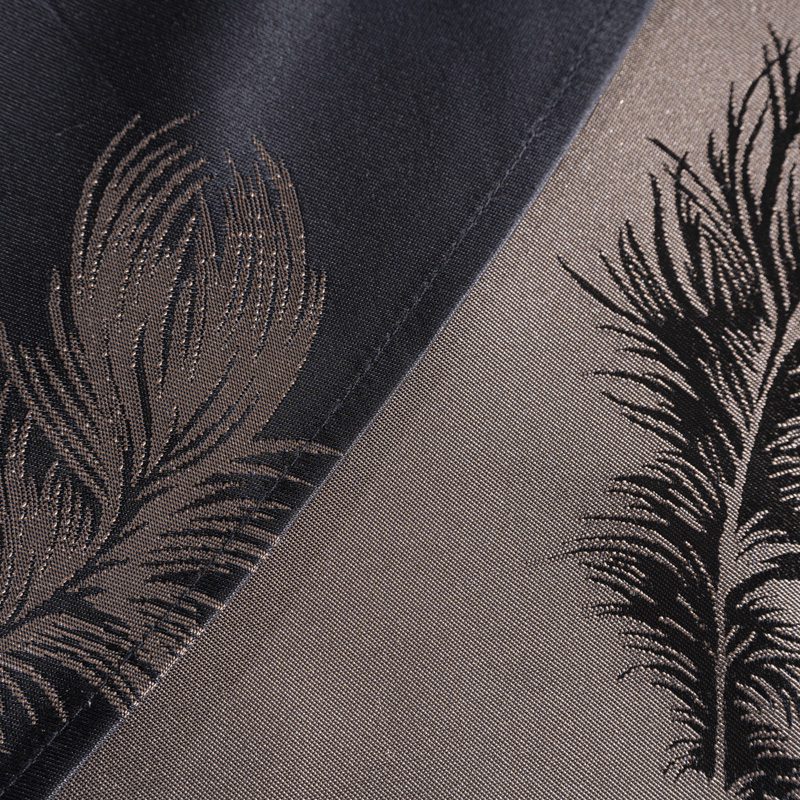 Luxurious Black and Gold Feather Jacquard Round Tablecloth – Premium 100% Polyester Decorative Banquet Linen for High-End Events and Upscale Hotel Dining - Image 4