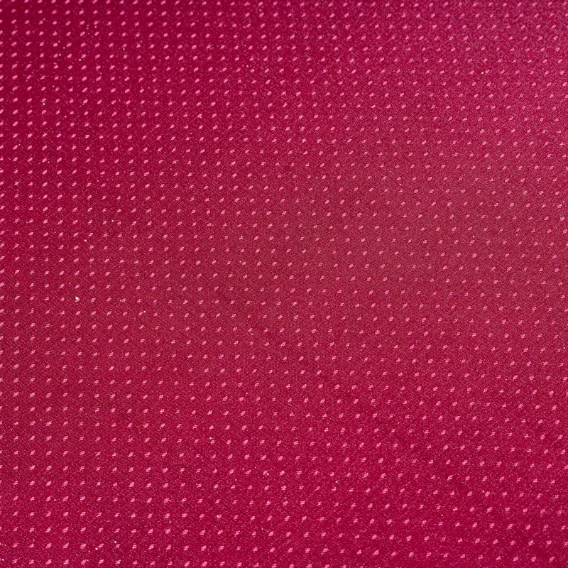 Vibrant Red "Raindrop" Jacquard Rectangular Tablecloth – Durable 100% Polyester Hotel Banquet Linen for Festive Events and Grand Celebrations - Image 5