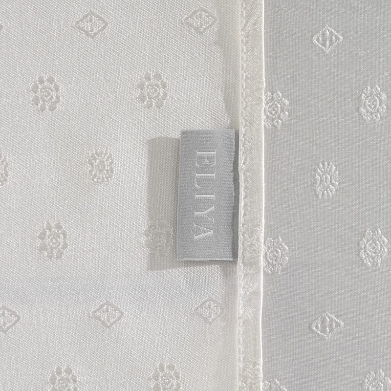 Classic White Polyester Jacquard Round Tablecloth – Elegant "Snowflake" Pattern Hotel Banquet Linen for Weddings and Formal Events - Image 4