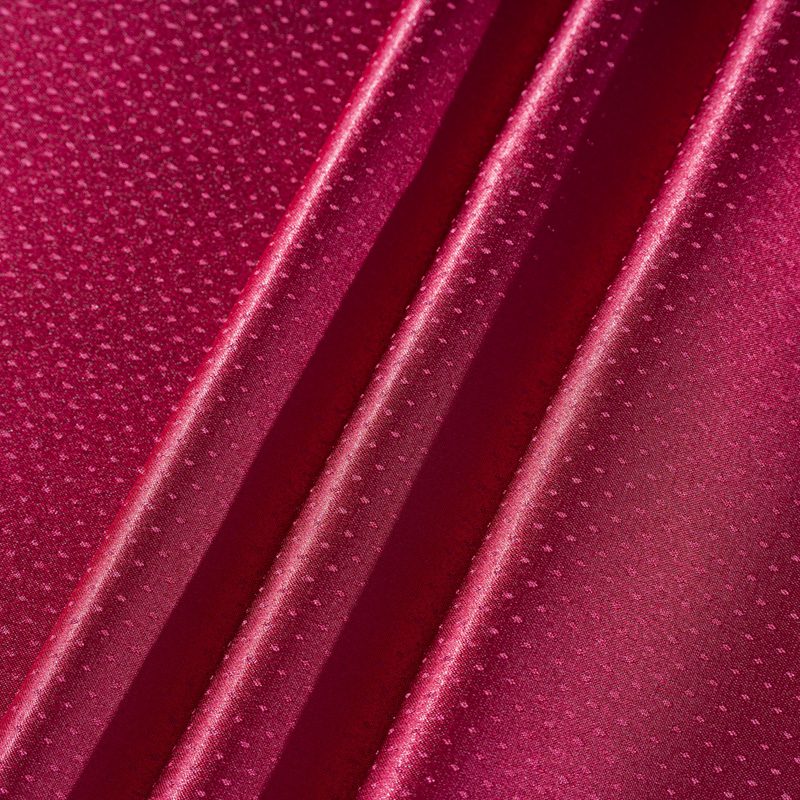 Vibrant Red "Raindrop" Jacquard Rectangular Tablecloth – Durable 100% Polyester Hotel Banquet Linen for Festive Events and Grand Celebrations - Image 6