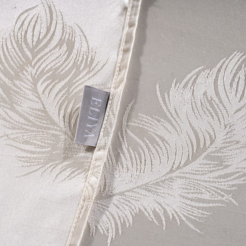 Elegant White Feather Jacquard Round Tablecloth – Premium 100% Polyester Decorative Banquet Linen for Luxury Weddings and High-End Hotel Dining - Image 7