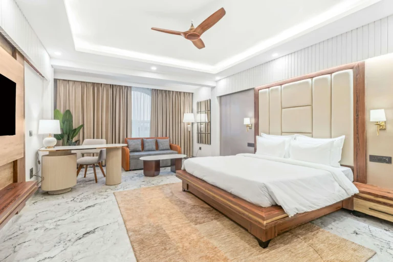 The Linen Lifecycle: Maximizing ROI in Bulk Luxury Bedding Procurement