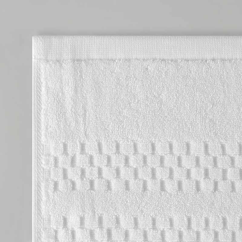 Checkerboard Border Hotel Towel Set - Image 6