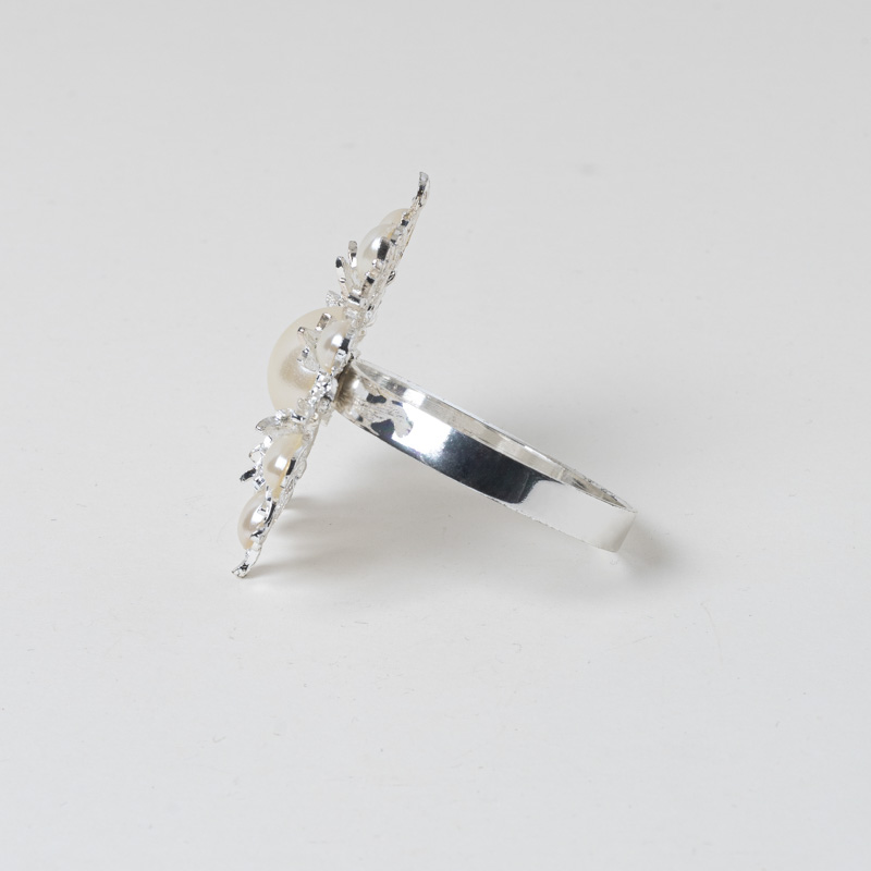 Galaxy Vintage Crystal Cross Brooch Napkin Ring Holder – Premium Rhinestone Metal Table Decor for Hotel Banquets - Image 2
