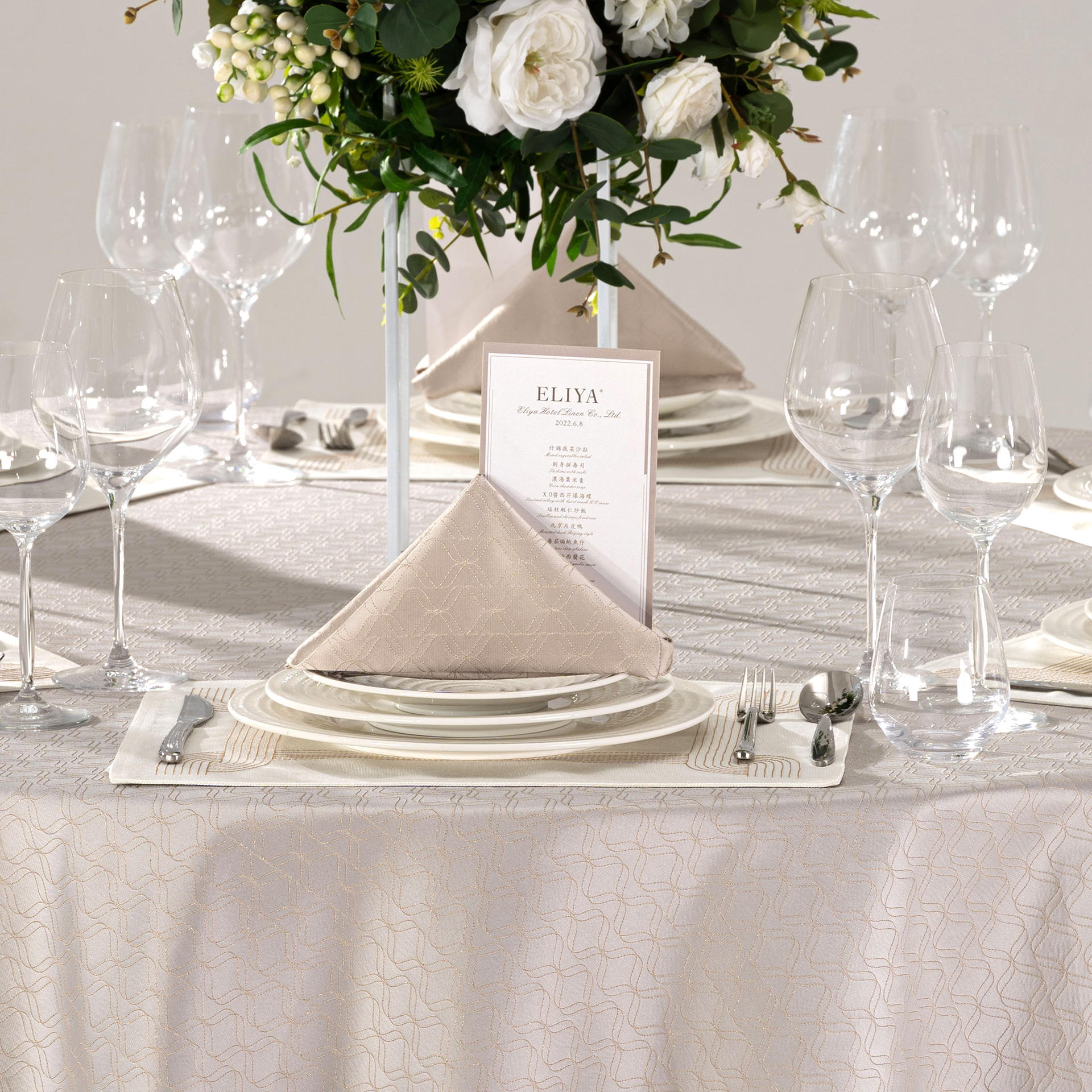 Champagne & Silver Luxury Hotel Banquet Tableware & Linen Collection - Image 3