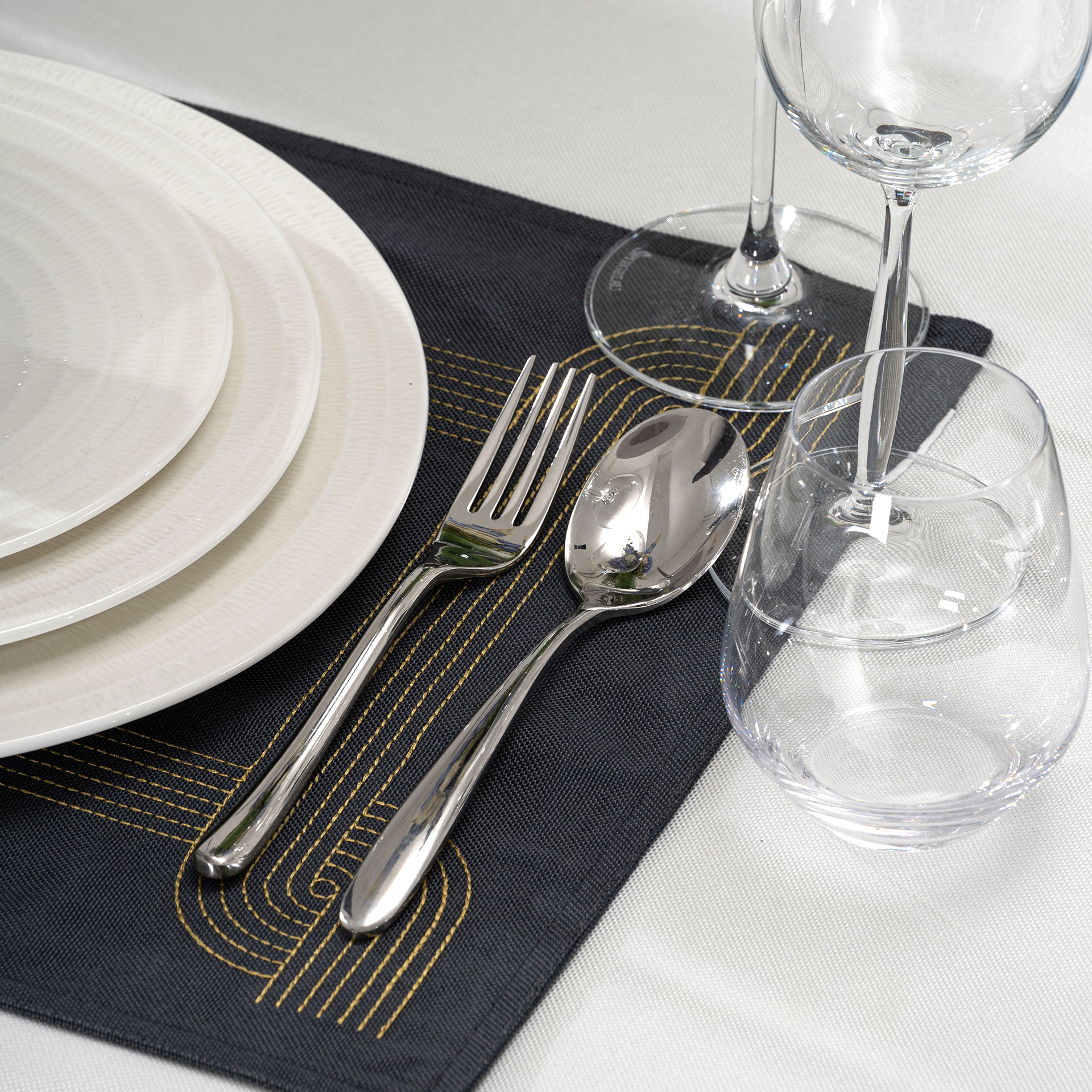 Black & White Luxury Hotel Banquet Tableware & Linen Collection - Image 6