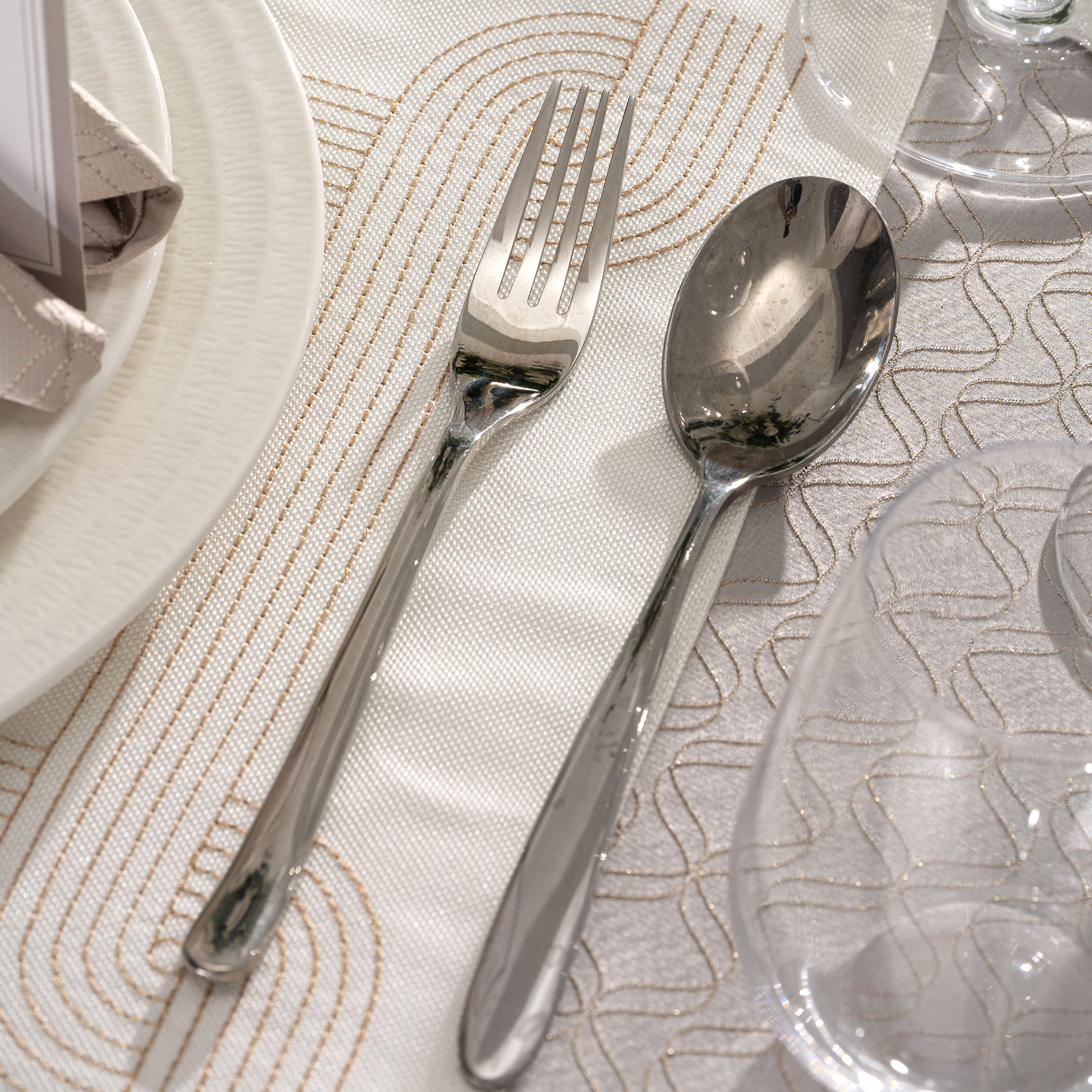 Modern Charcoal Geometric Hotel Banquet Tableware & Linen Collection - Image 11