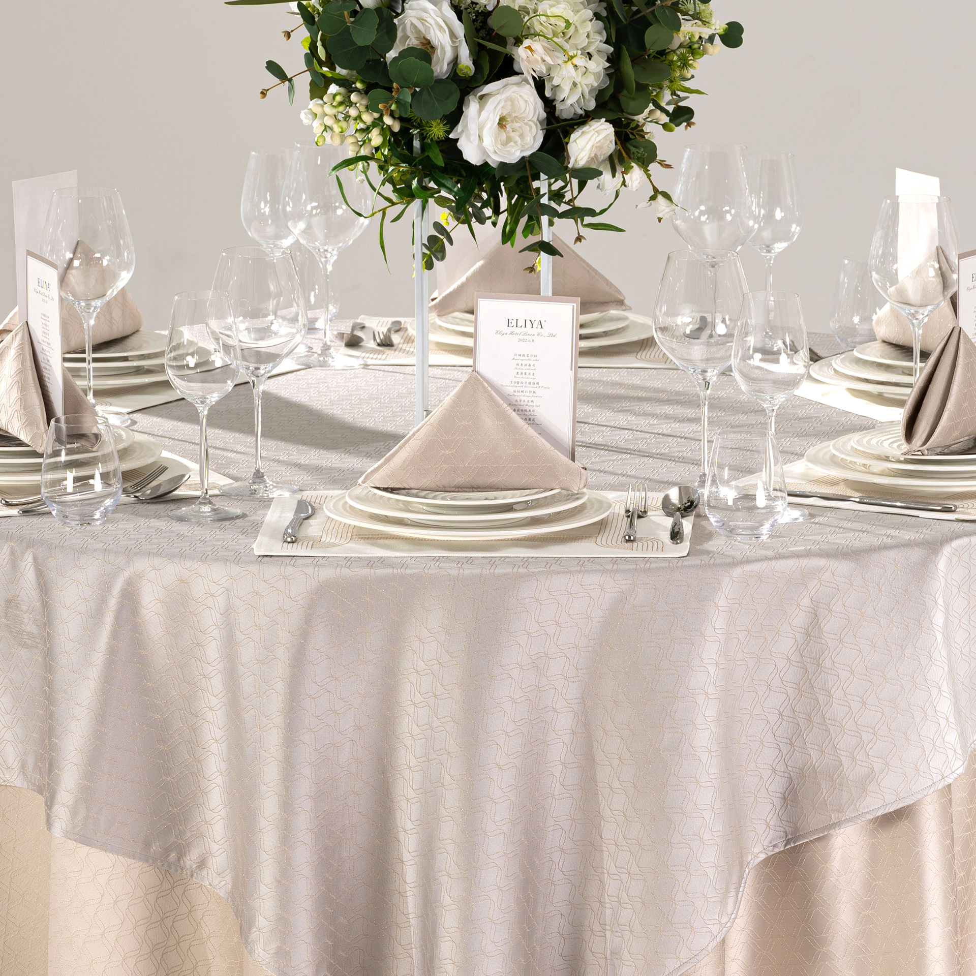 Champagne & Silver Luxury Hotel Banquet Tableware & Linen Collection - Image 4