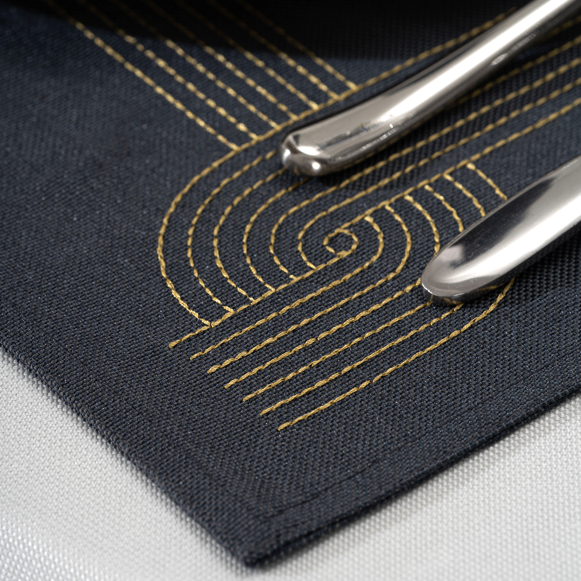 Black & White Luxury Hotel Banquet Tableware & Linen Collection - Image 8