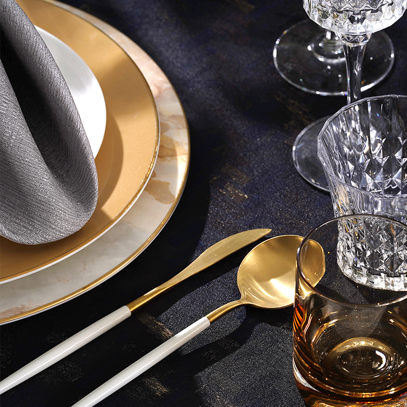 Luxury Banquet Table Linen and Dining Setting Collection - Image 14