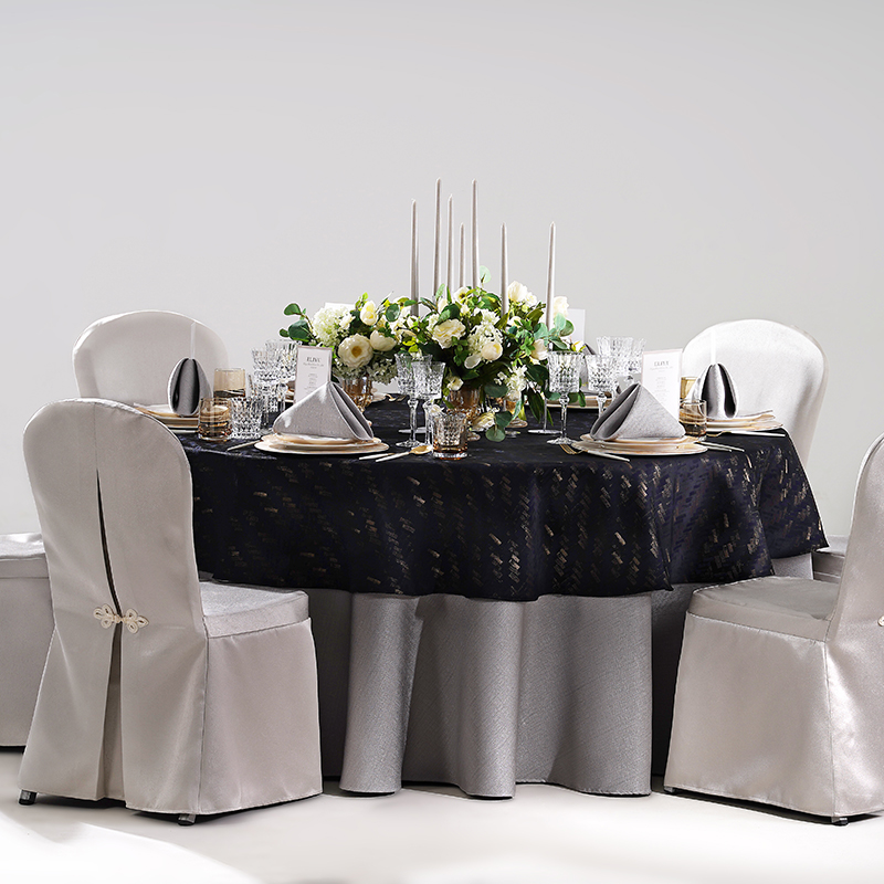 Luxury Banquet Table Linen and Dining Setting Collection - Image 4